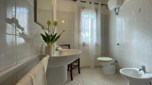Solanas - Santa Barbara: villa indipendente immersa nel verde | Maison Prestige Villasimius