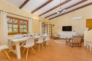 Una villa iconica nell’esclusivo scenario di Notteri | Maison Prestige Villasimius